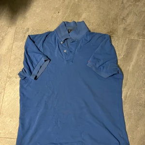 Ralph Lauren Pike - Säljer min Ralph Lauren Pike då den inte andvänds längre. Kom DM för flera bilder!