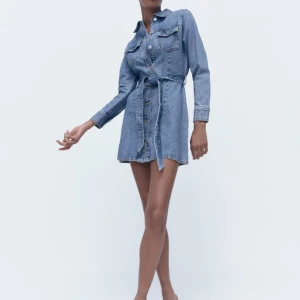 Zara jeansklänning - Jätte snygg jeans klänning, storlek Xs, använd 1-2 gånger ❤️❤️ 