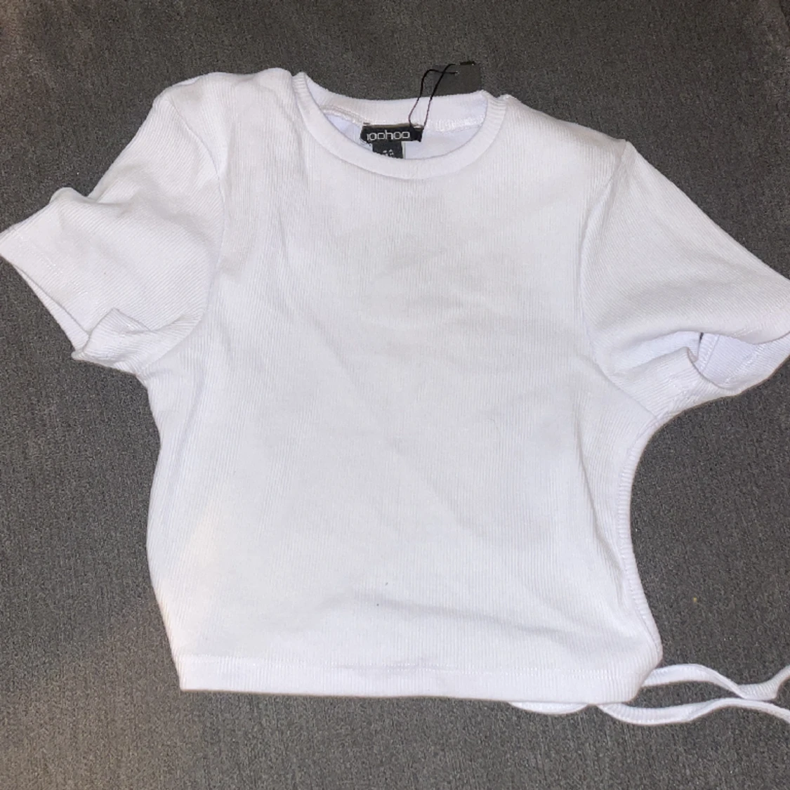 Vit topp med öppenrygg  - 90