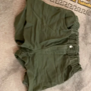 Gröna shorts - Fina gröna shorts 