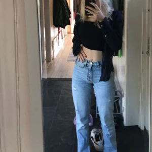 Svart linne  - Fint basiclinne som inte kommer till användning längre 