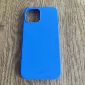 Skal 12 - Helt oanvänt iPhone 12 skal från Holdit. Nypris:299kr 