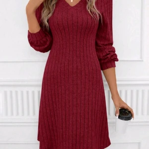 Stickad klänning  - Aldrig använd. Mjuk och skön. 