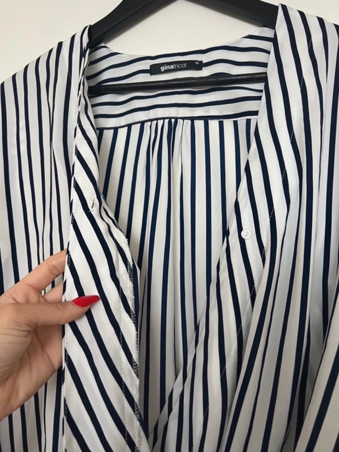 Randig omlottblus från Gina Tricot - 1