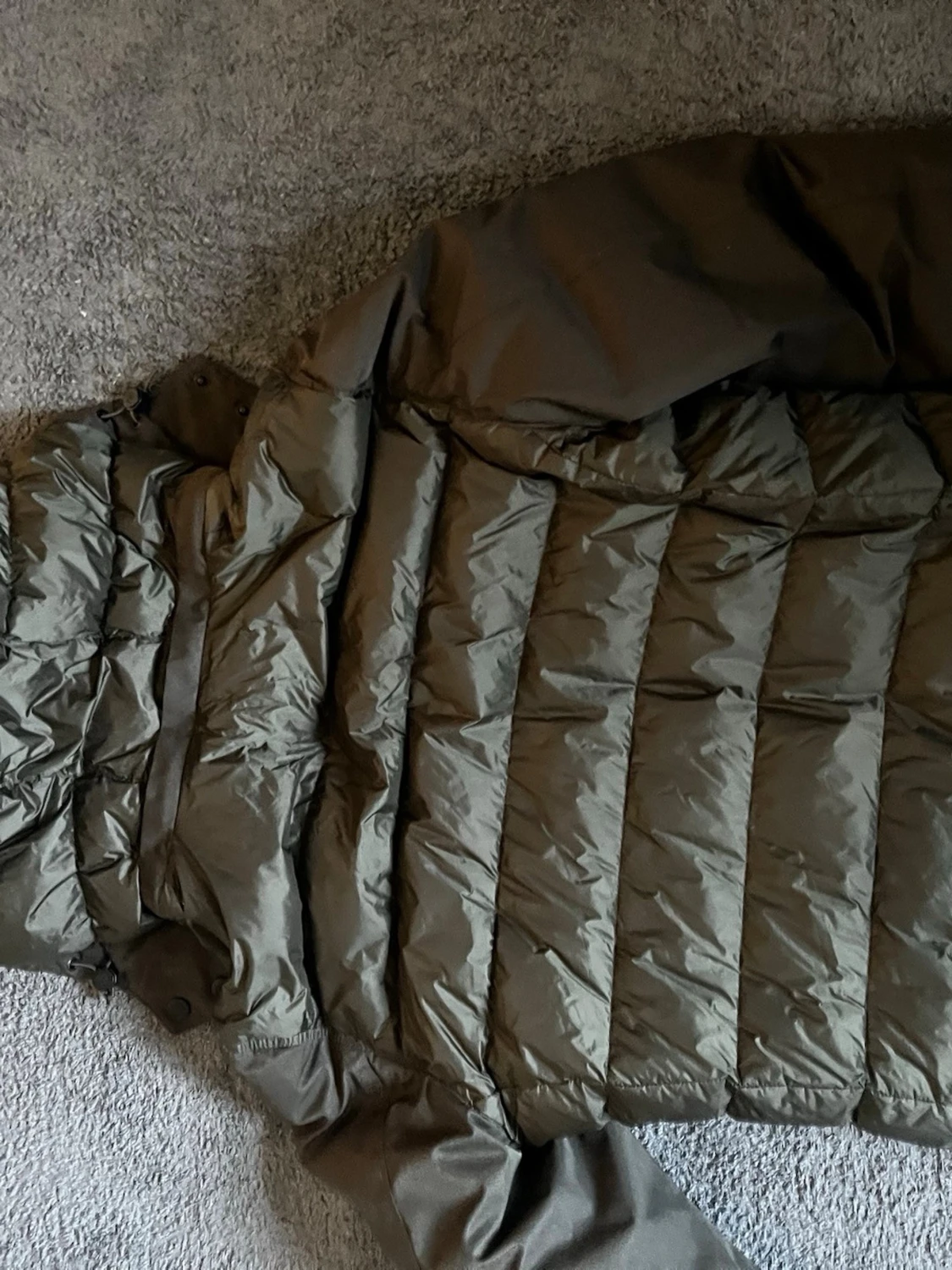 Olivgrön pufferjacka Massimo Dutti - 2