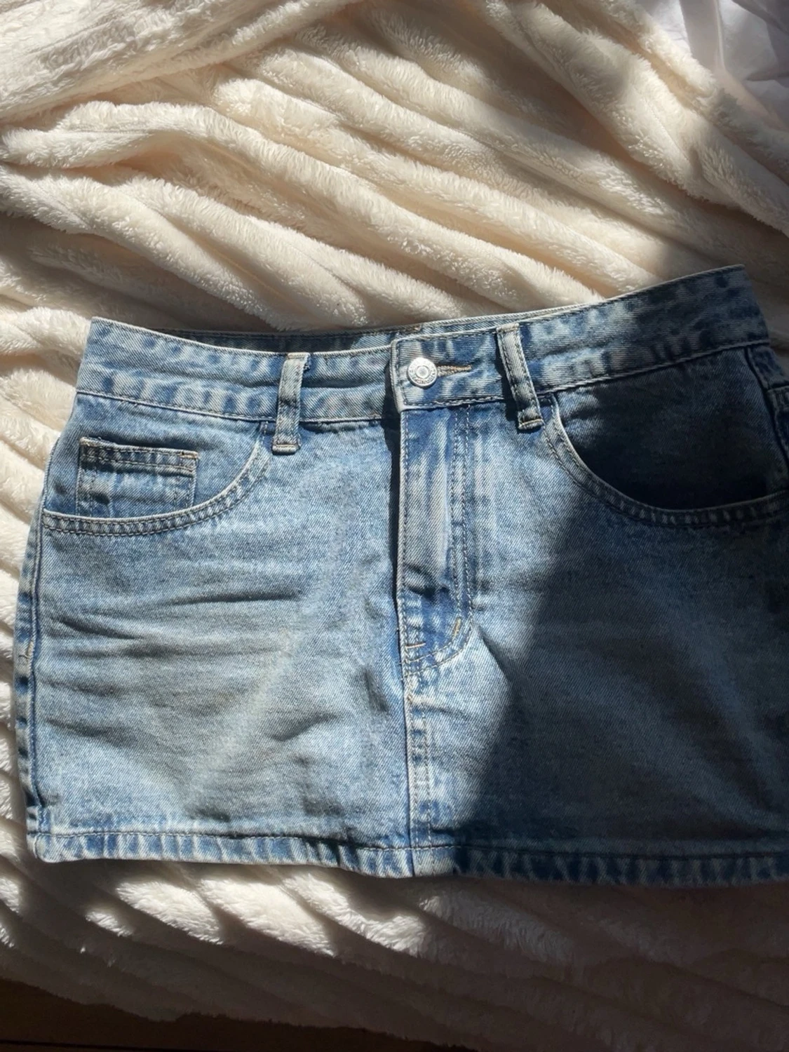 Fin låg midjade jeanskjol  - 2