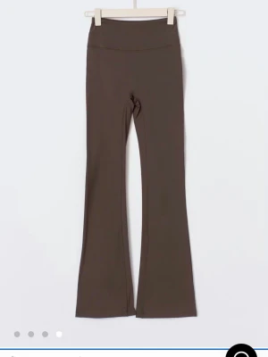 Yoga pants Bruna bootcut leggings Gina tricot - Helt nya med lappen kvar, stl xs💓💓