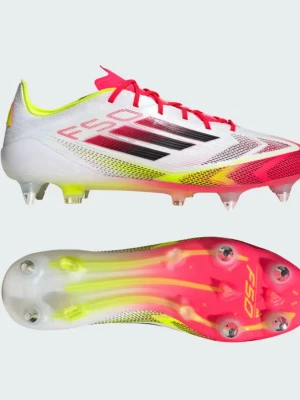 Adidas F50 fotbollsskor - Fotbollsskor från Adidas F50 med skruvdobbar. Aldrig någonsin använda, helt nya med box och allt. Nypris: 3099kr. 