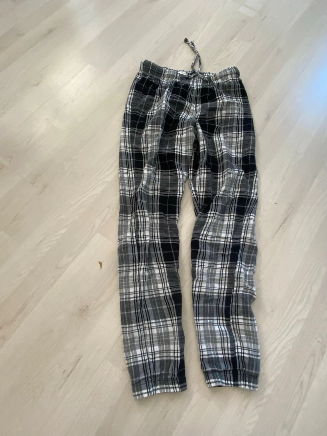 Rutiga pyjamasbyxor svartvit