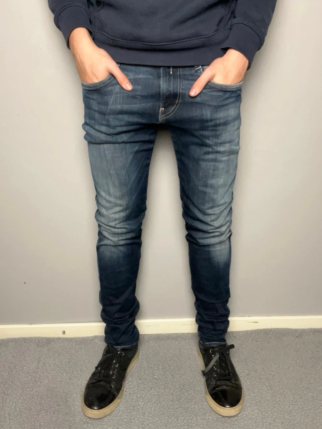 Mörkblå replay anbass jeans