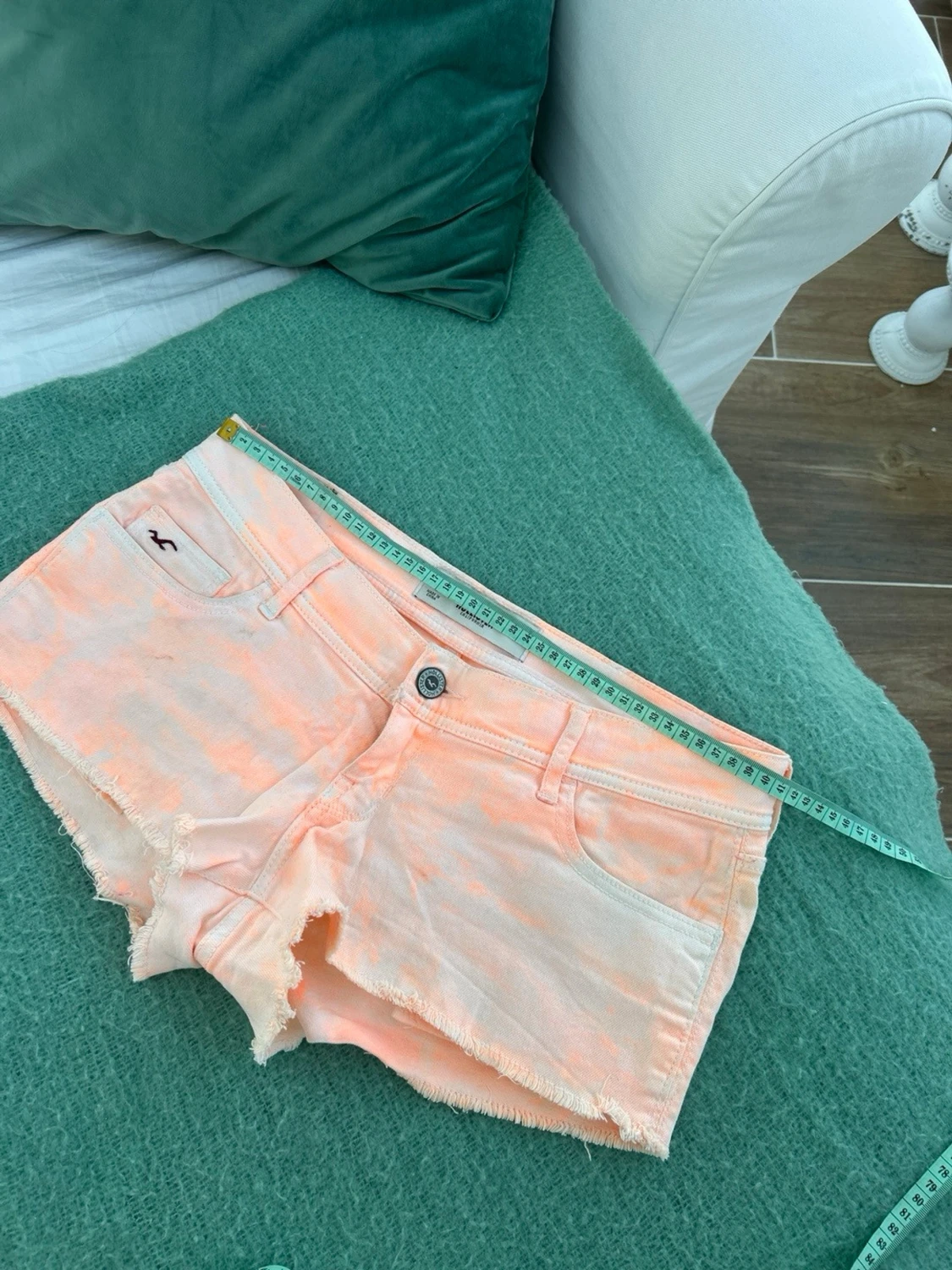 Hollister lågmidjade jeansshorts  - 4