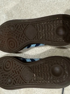 Adidas sneakers  - Mörkblåa 