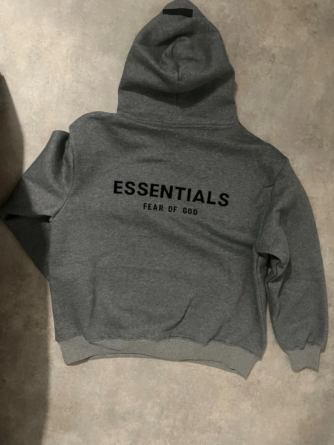 Grå Essentials Fear of God hoodie - 1
