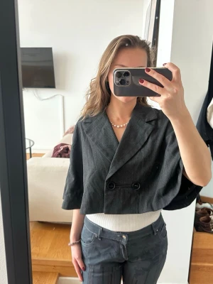 Xanaka Cape - Super fin cape från Xanaka