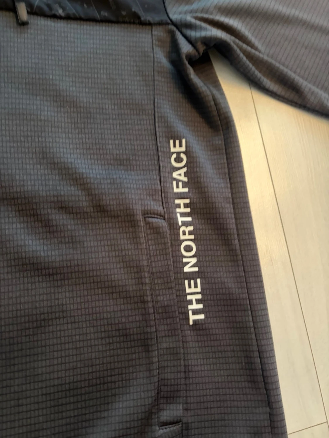 Svart hoodie från The North Face - 2