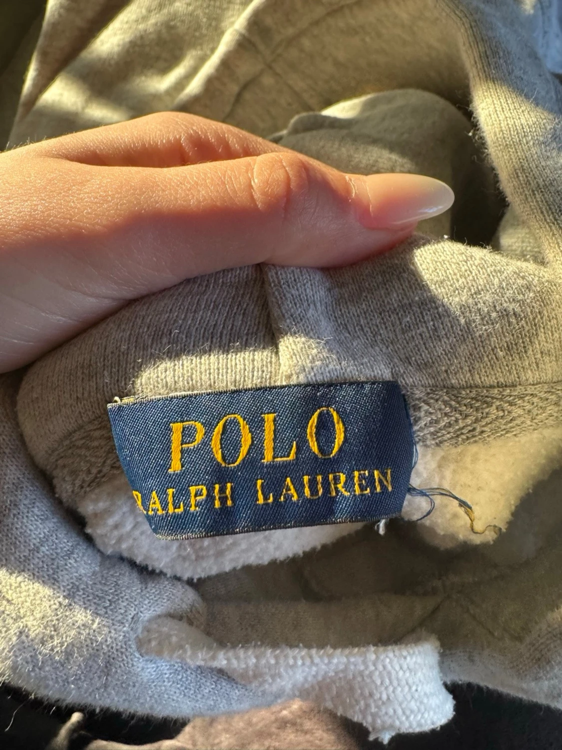 Grå hoodie från Polo Ralph Lauren - 2