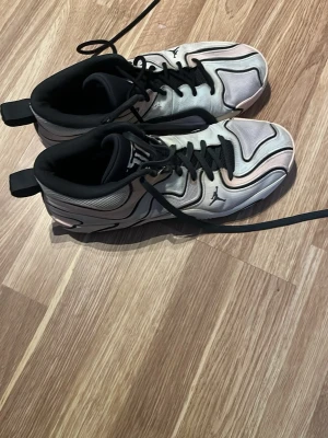 Basket sko Tatum 3  - Basketskor i storlek 46, lite slinta 