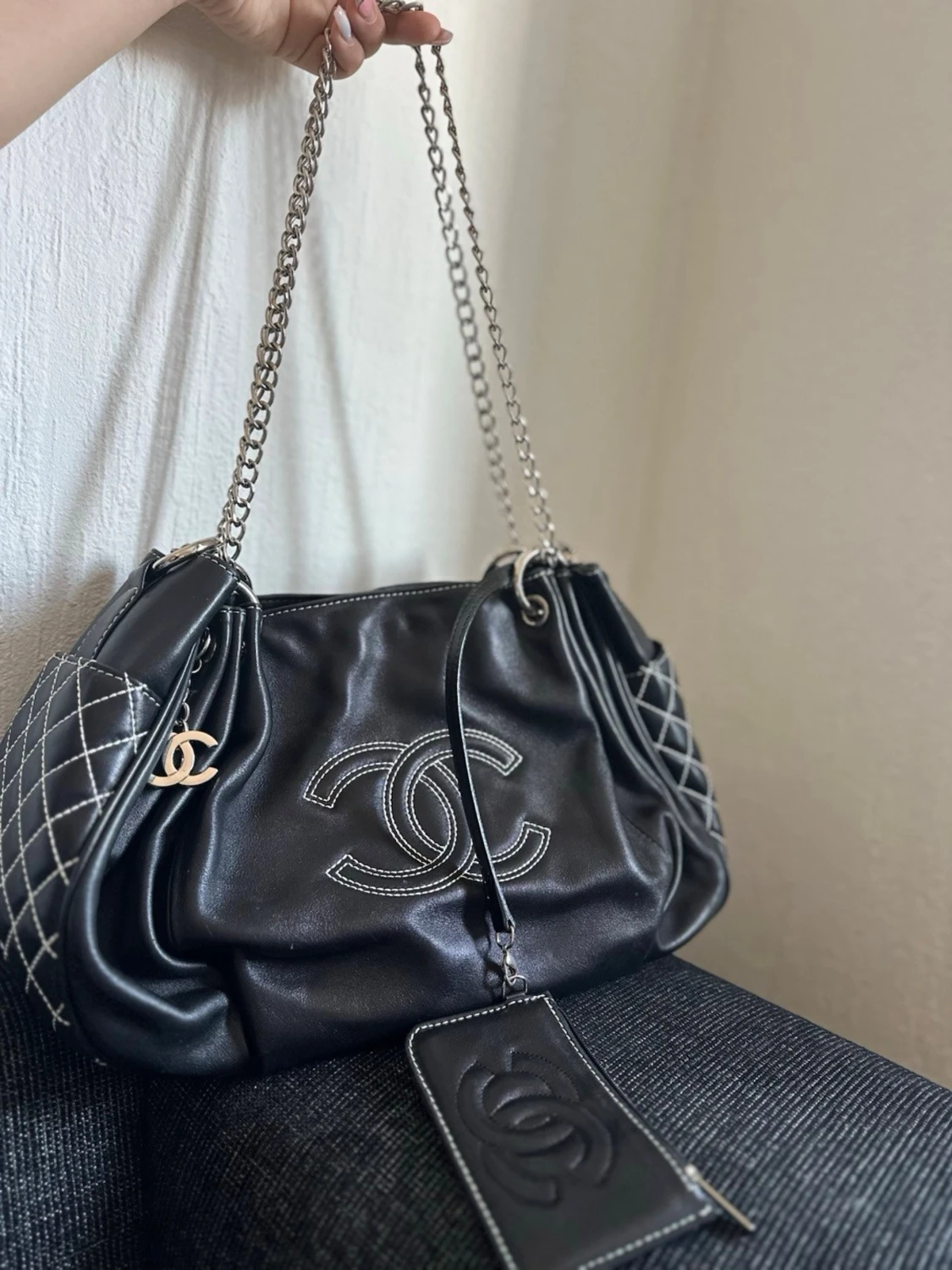 2000’s style shoulder bag