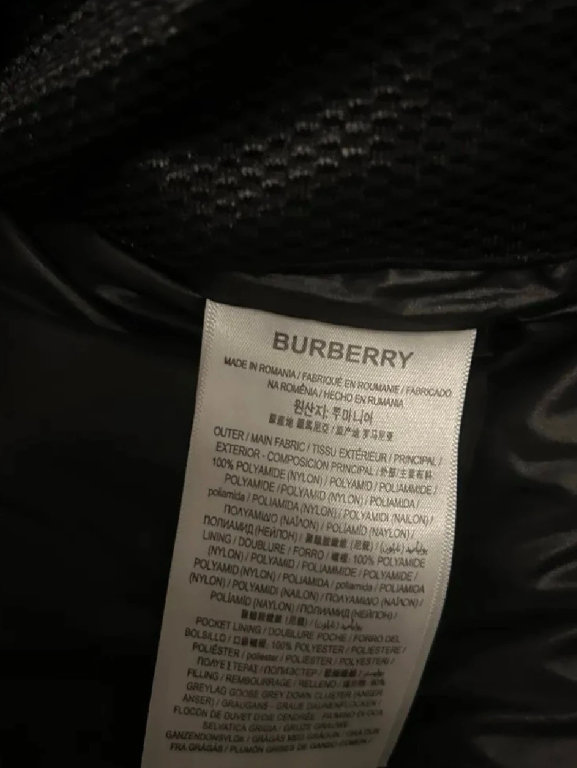 Svart pufferjacka från Burberry  - 4