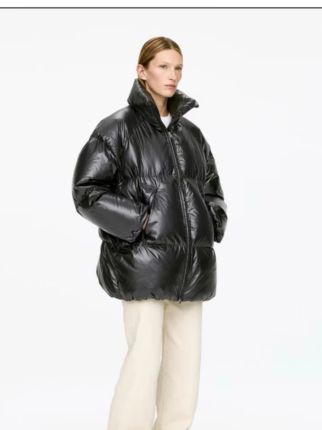Svart oversized pufferjacka