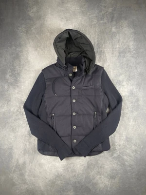 Gran Sasso Cardigan Jacka - Skick: 9/10. | Ingår: endast jackan. | Nypris: +- 5000 SEK. | Storleken är 48.