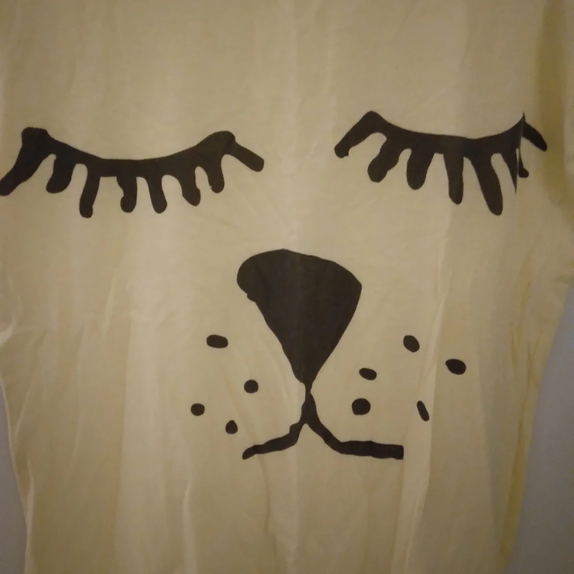 Ljusgul topp / Tshirt med djuransikte. Bomull. Luftig. Strlk: XS-SMALL. - 2