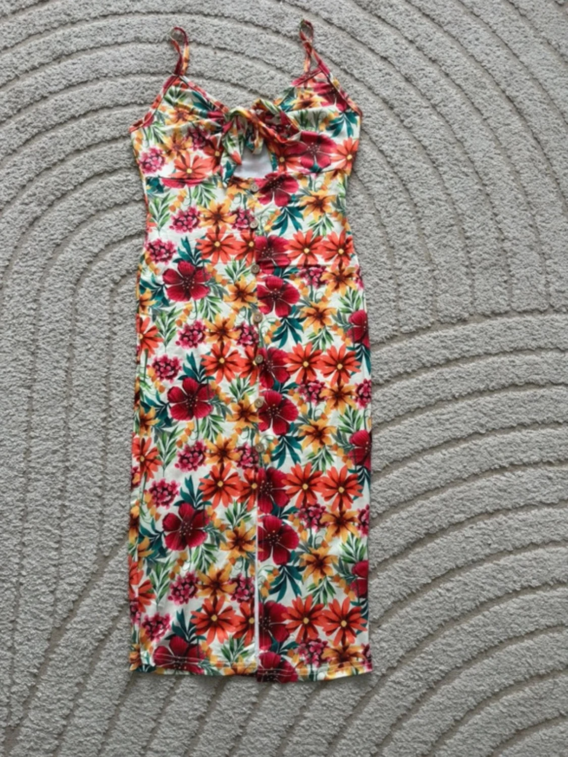 Blommig midiklänning med snörning - 1