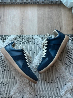 Maison margiela - Gats ny sick, storlek 42 perfekta nu för våren 