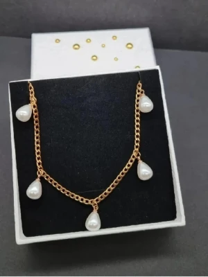 Handgjort halsband med pärlor  - Material-rostfritt stål.  Kedjetjocklek-3mm.  Utan smyckesask 170kr #1