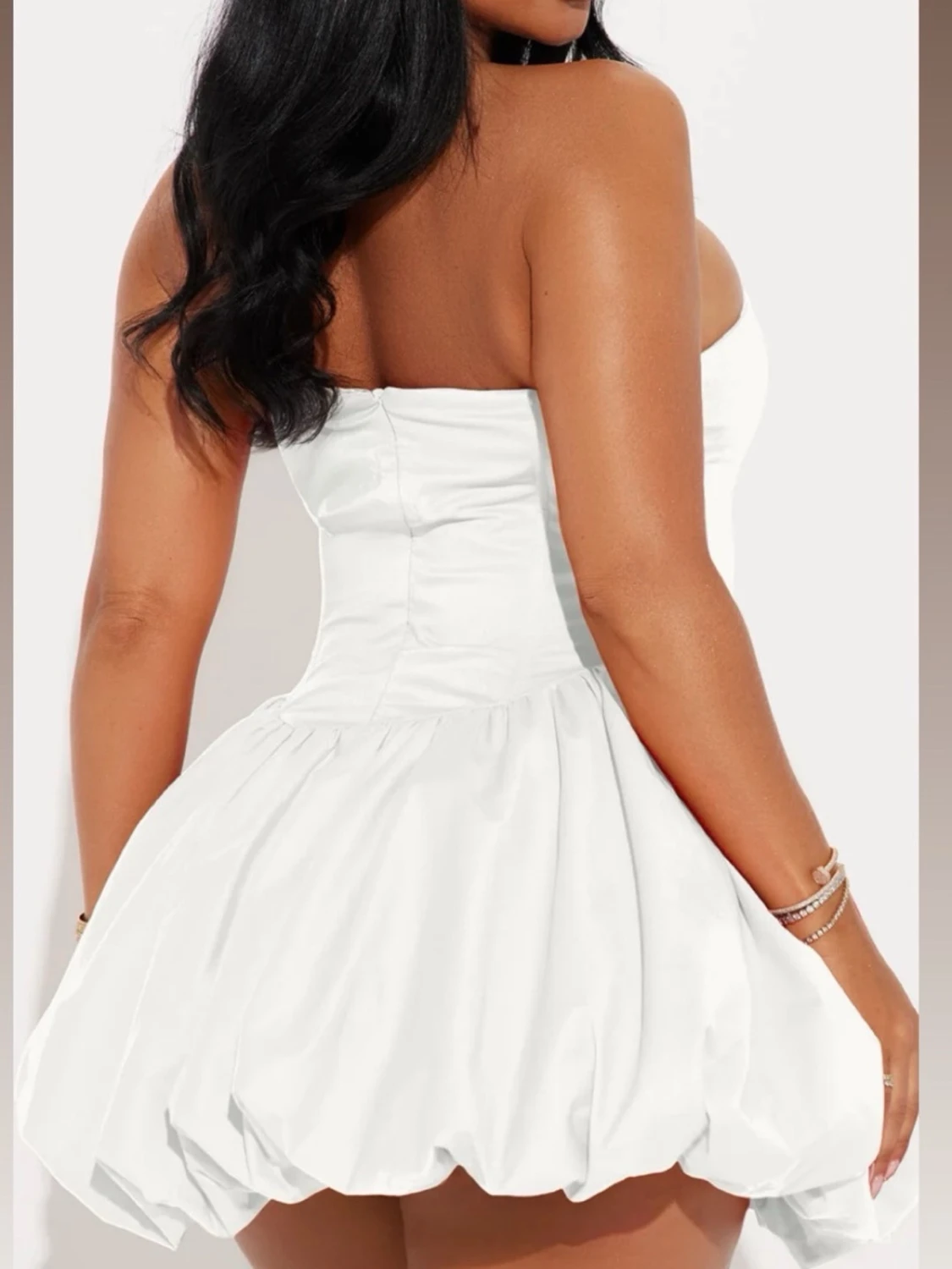 Vit axelbandslös kort klänning - 1