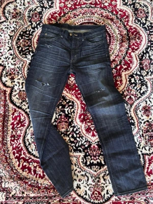 Jeans  - Stilrena jeans till ett mycket bra pris, aldrig använda, perfekt skick!