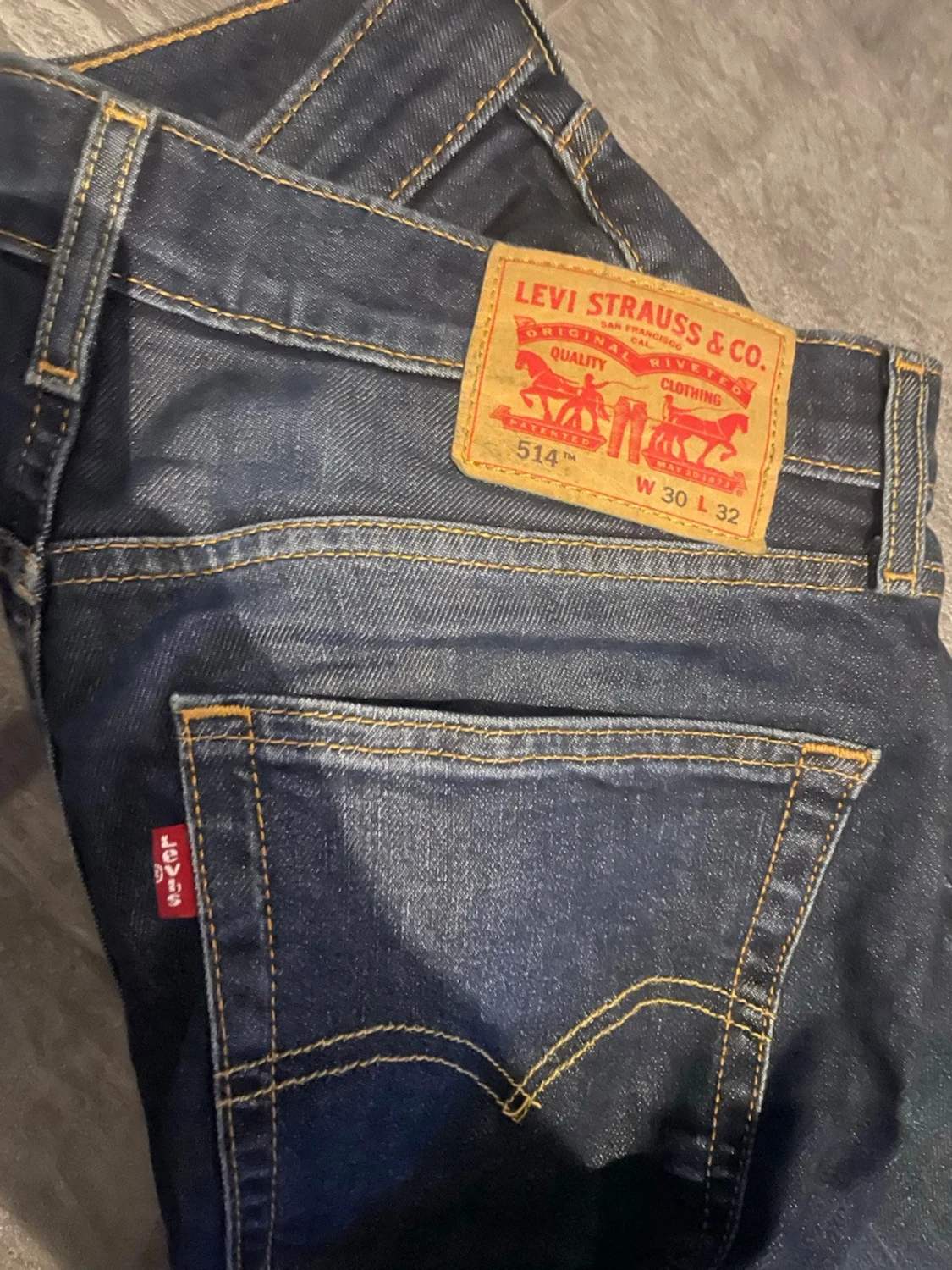 Mörkblå Levi's 511 jeans - 2