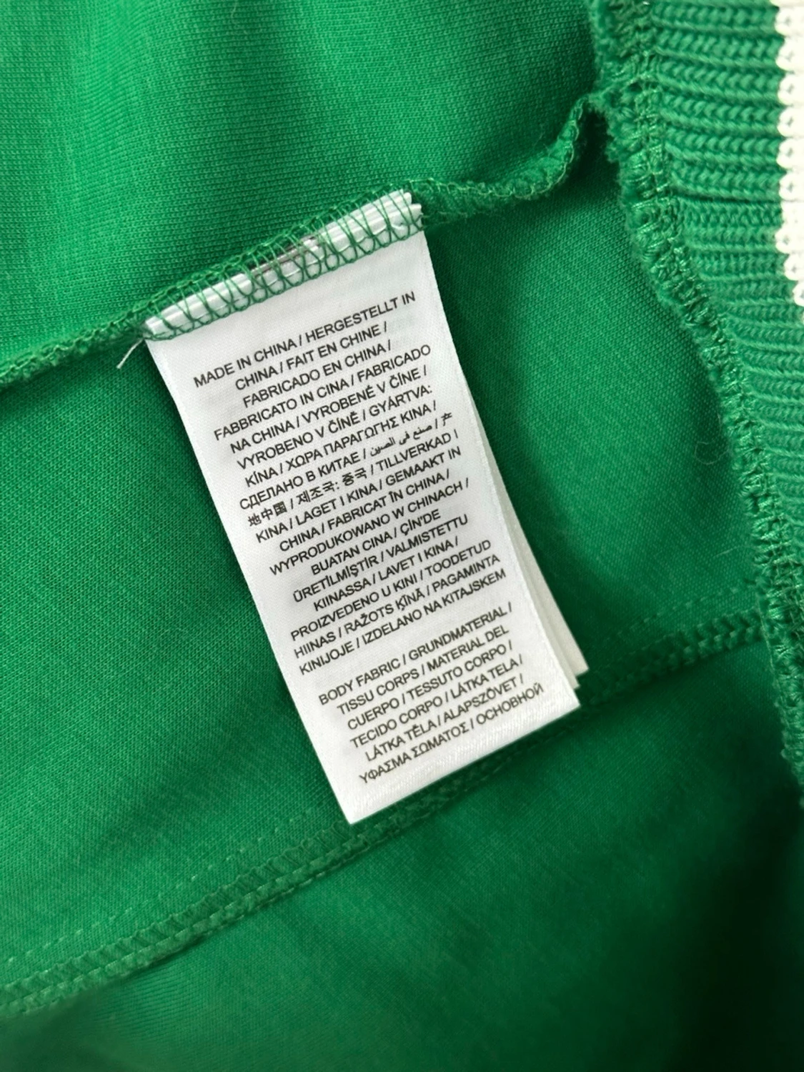 Grön hoodie med dragkedja från GANT - 5