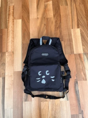 Nenet invertable backpack - Invertable backpack from Né-net ( Issey Miyake ), in new condition bought from Japan. Ask for measurements or extra pictures, I encourage you to bid. 