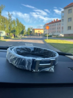 Blått H bälte  - Helt nytt blått h bälte 110cm långt