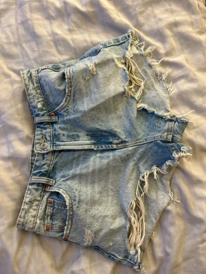 Shorts från Zara  - Supersnygga shorts från Zara