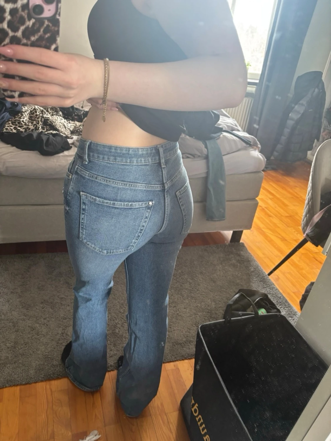 Blå bootcut jeans  - 1