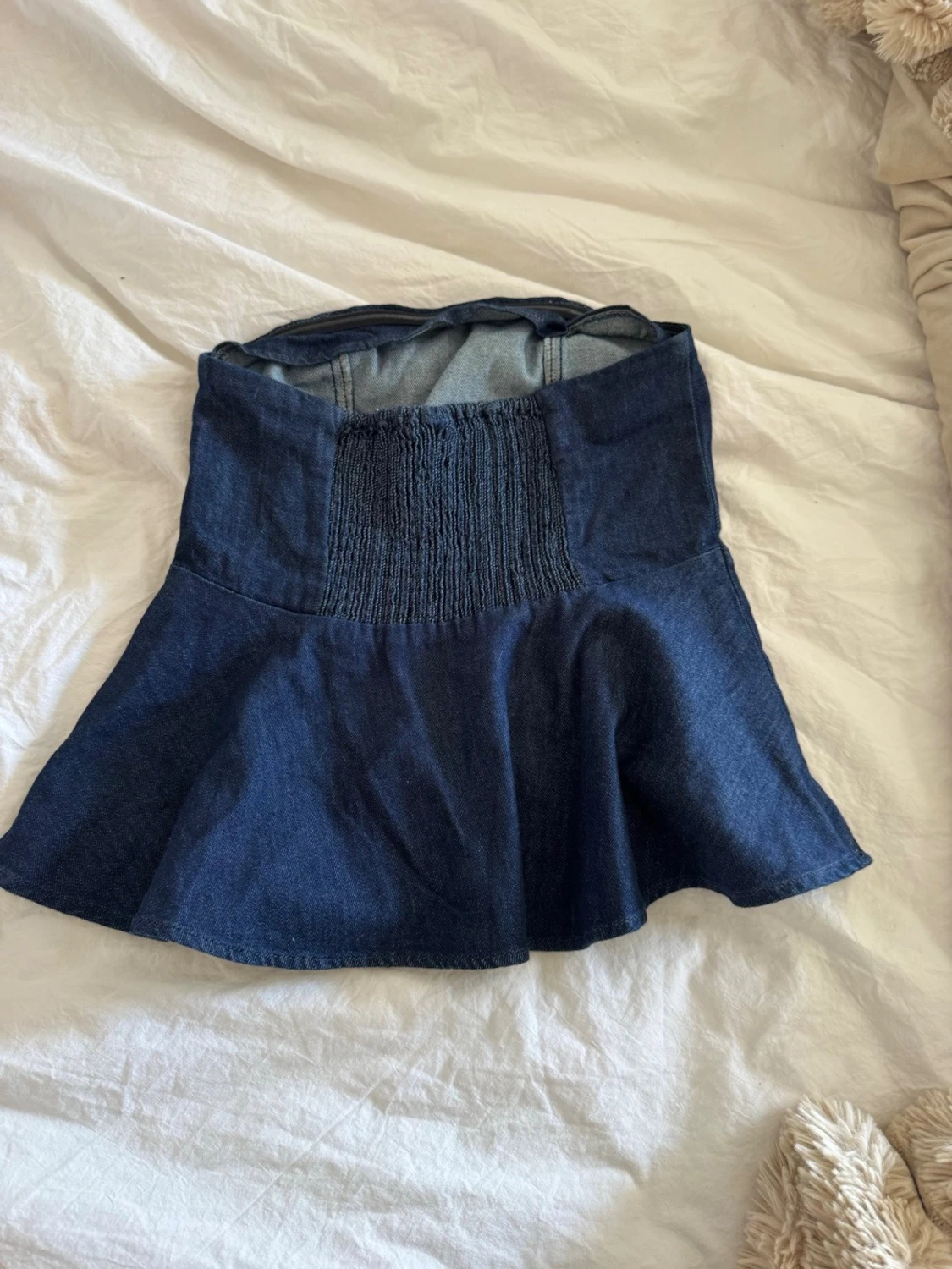 Mörkblå denim tubtopp med vidd - 1