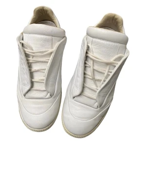 FUTURE MM6 - hej säljer mina eftertraktade låga futures av Maison margiella