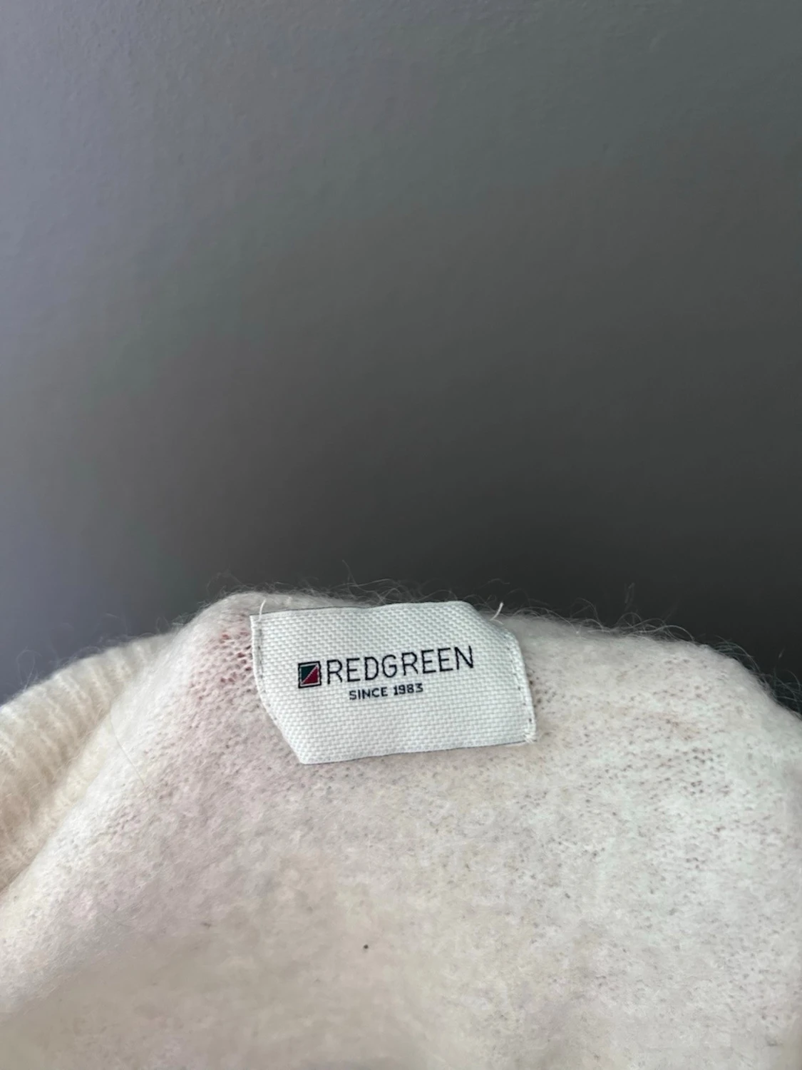 Vit stickad tröja från Redgreen - 1