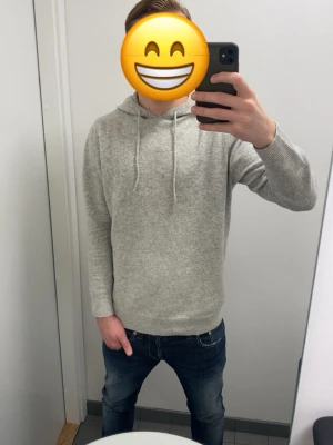 Kashmir tröja  - Mycket snygg Kashmir tröja