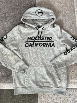 Hollister - Säljer hollister storlek M skick 10/10