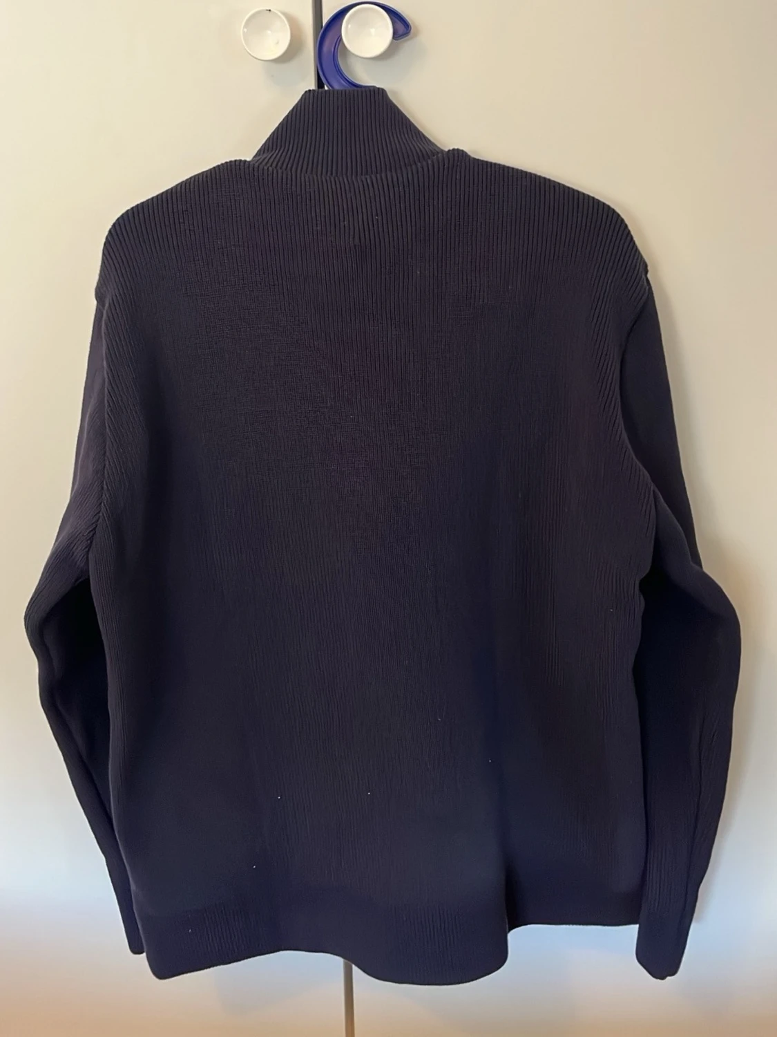 Mörkblå dunväst från Moncler - 1