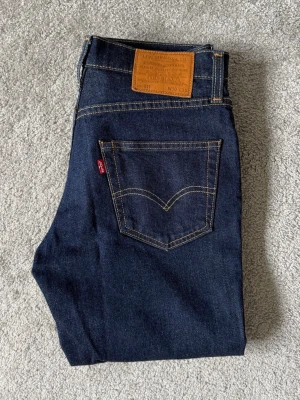 Levi’d 511 W30 L30 - Säljer ett par nästan oanvända stilrena Levis 511or. Skick: 9/10. Nypris: 1700kr. Storlek W30 L30. Skriv vid funderingar.