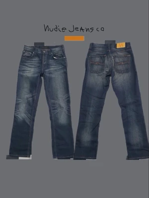 Nudie jeans - Säljer ett par snygga Nudie jeans i size w29 L32 men nersydda till L30. Frågor! Skriv till mig! Modell: Loose Leif