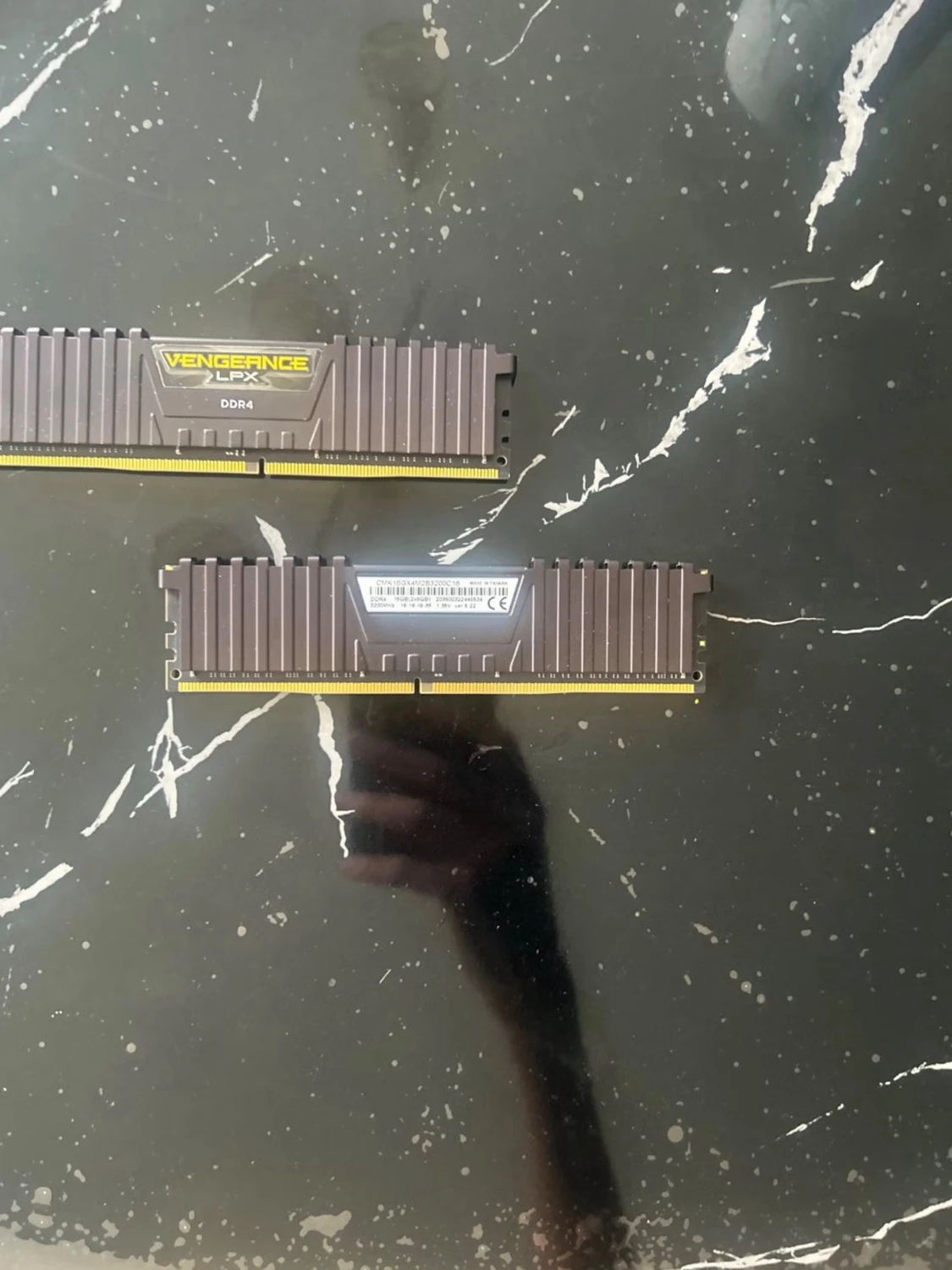 Corsair Vengeance LPX DDR4 8x2 3200MHz - 3