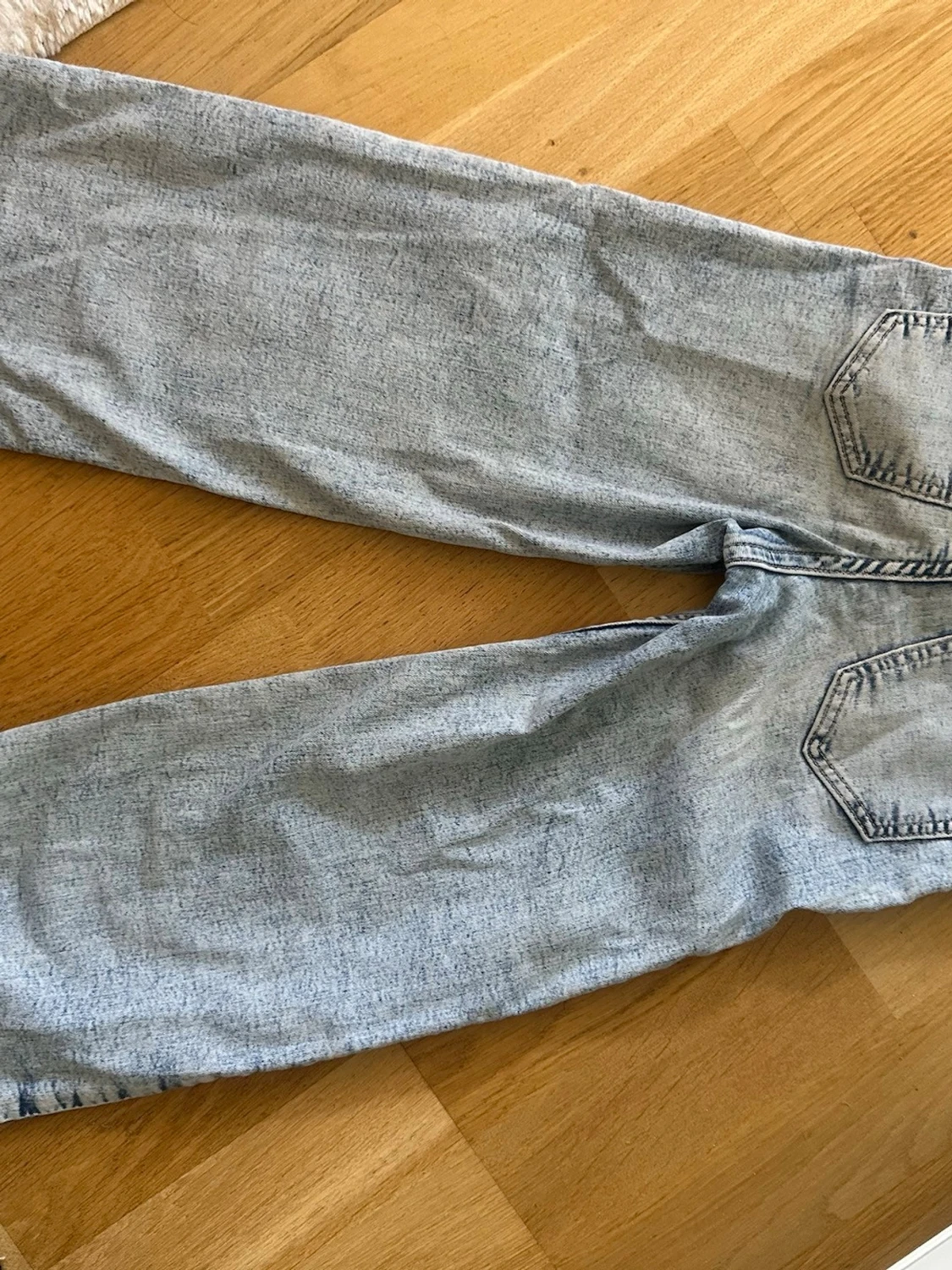 Ljusblåa wide leg jeans - 1