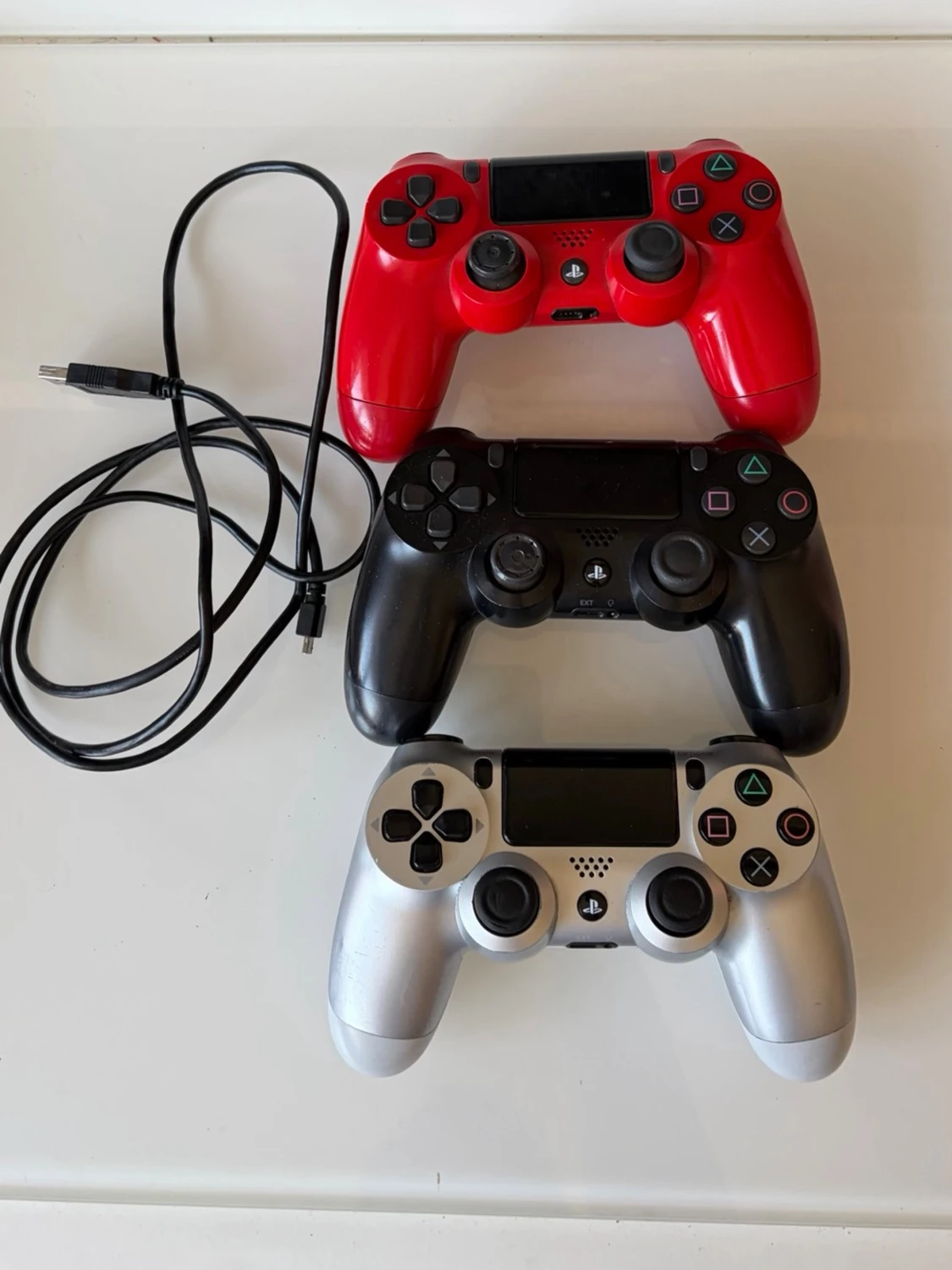 Sony PlayStation 4 Pro svart konsol 1tb med fifa 18 - 4