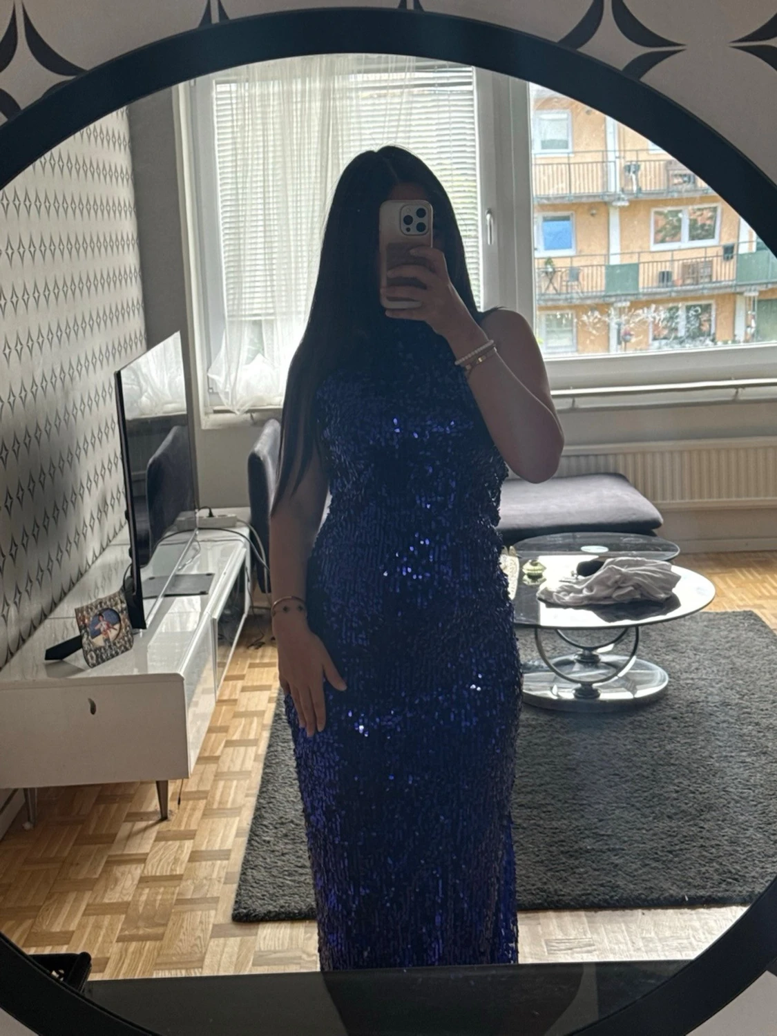 Blå glittrig långklänning - 4