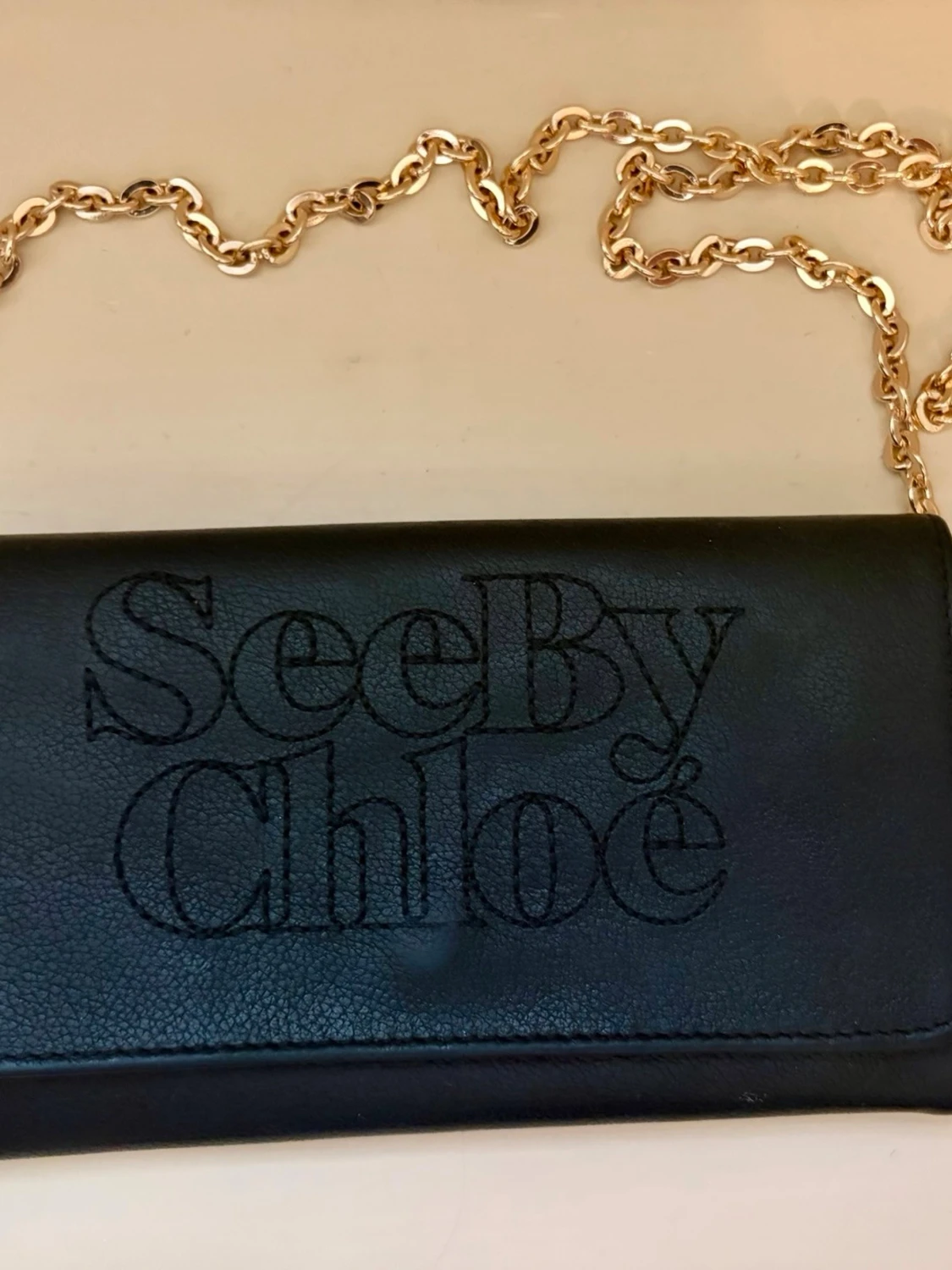 See by Chloé wallet on chain – som ny ✨ 